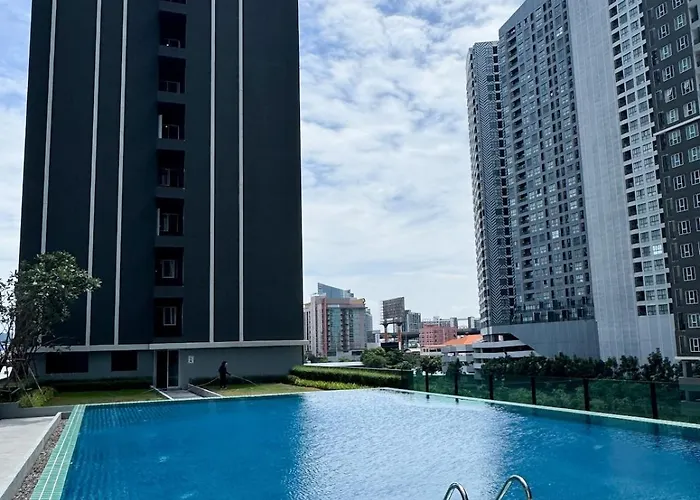 A Quiet And Cozy Near The Bts Bangna * Bangkok